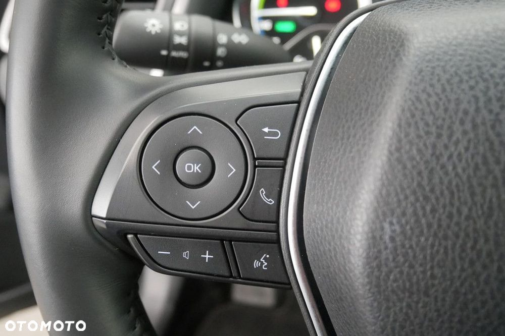 Toyota Camry 2.5 Hybrid Comfort CVT - 23