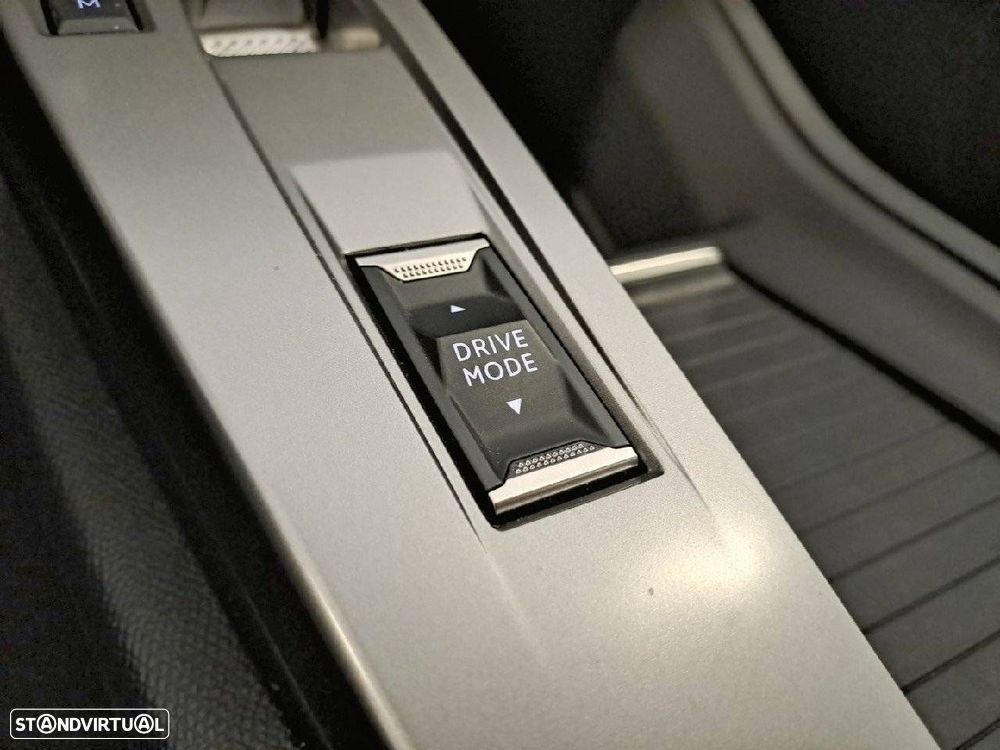 Peugeot 308 SW 1.2 Hybrid Style e-DCS6 - 23