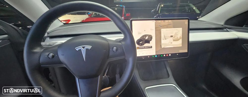 Tesla Model Y Long Range Dual Motor AWD - 16