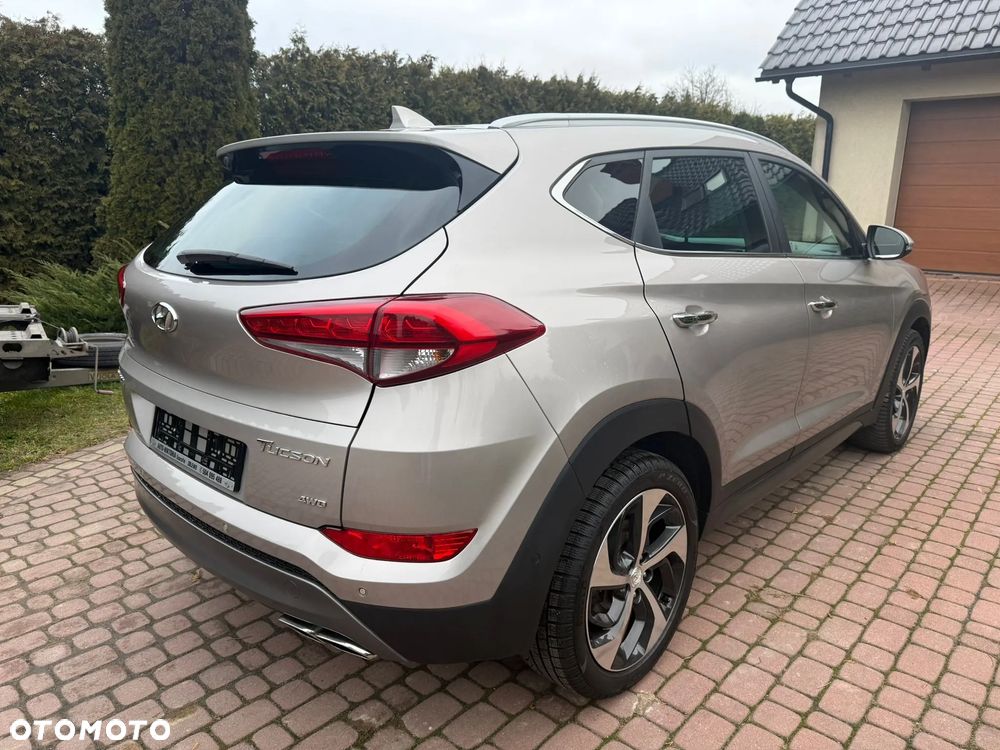 Hyundai Tucson 2.0 CRDI 4WD Automatik Style - 5