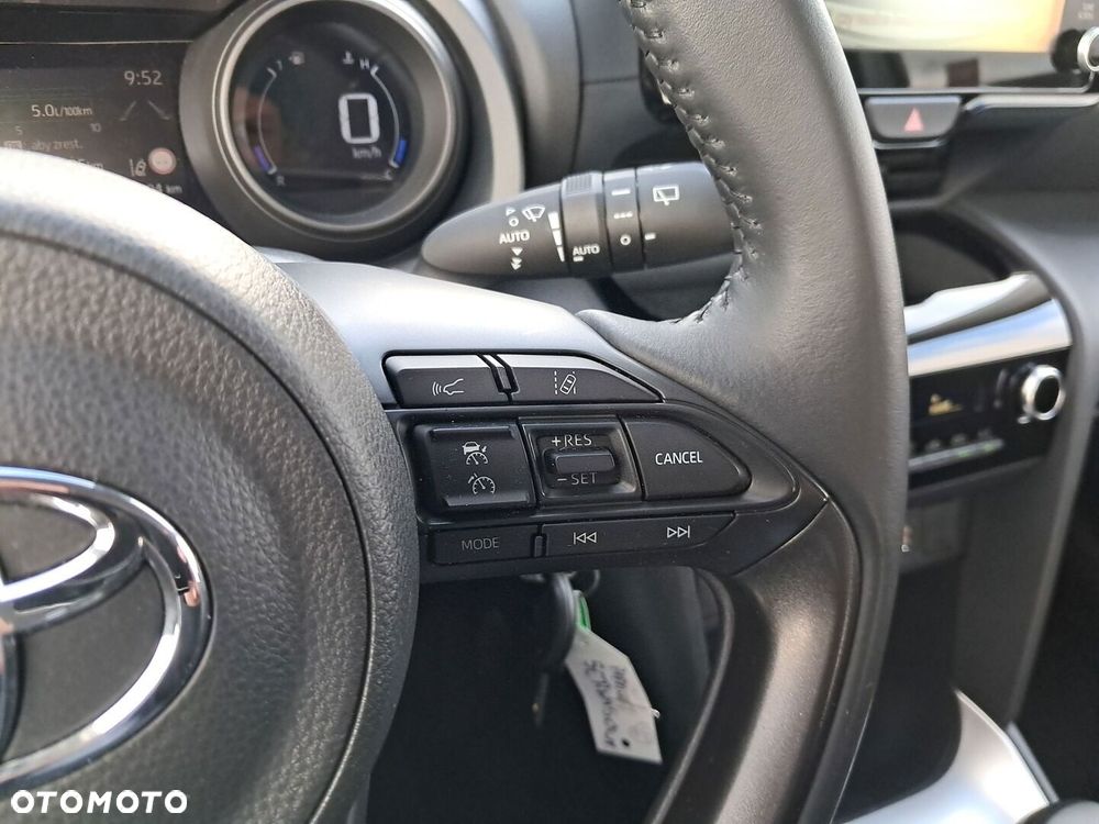 Toyota Yaris Cross Hybrid 1.5 Comfort - 23