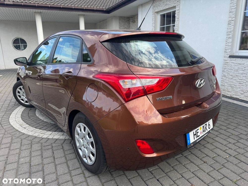 Hyundai i30 ver-1-4-premium - 4