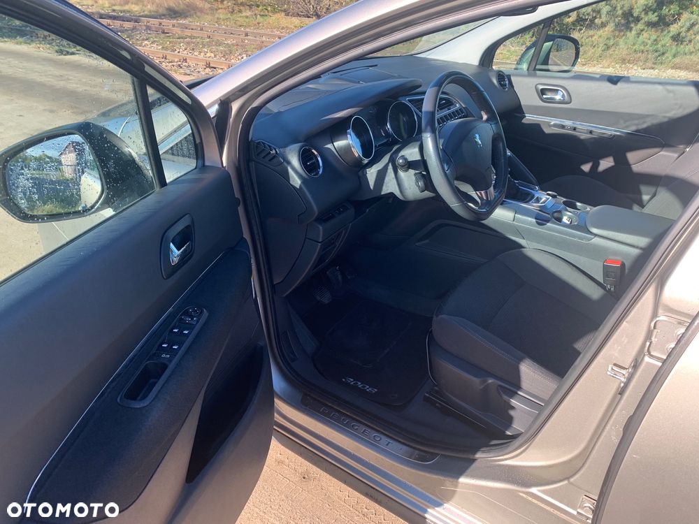 Peugeot 3008 1.6 HDi Premium - 6
