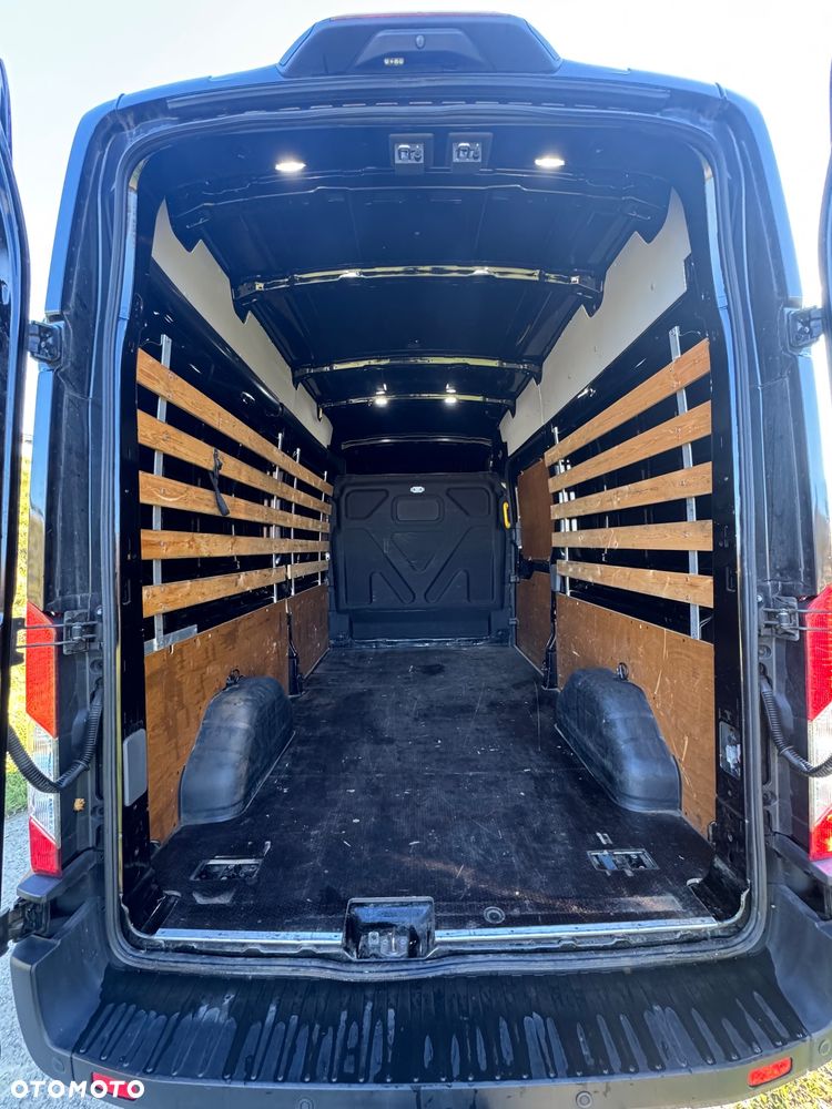 Ford Transit - 9