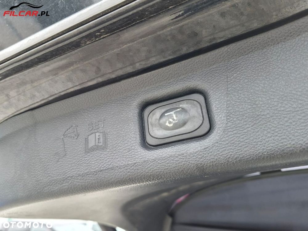Ford S-Max - 22