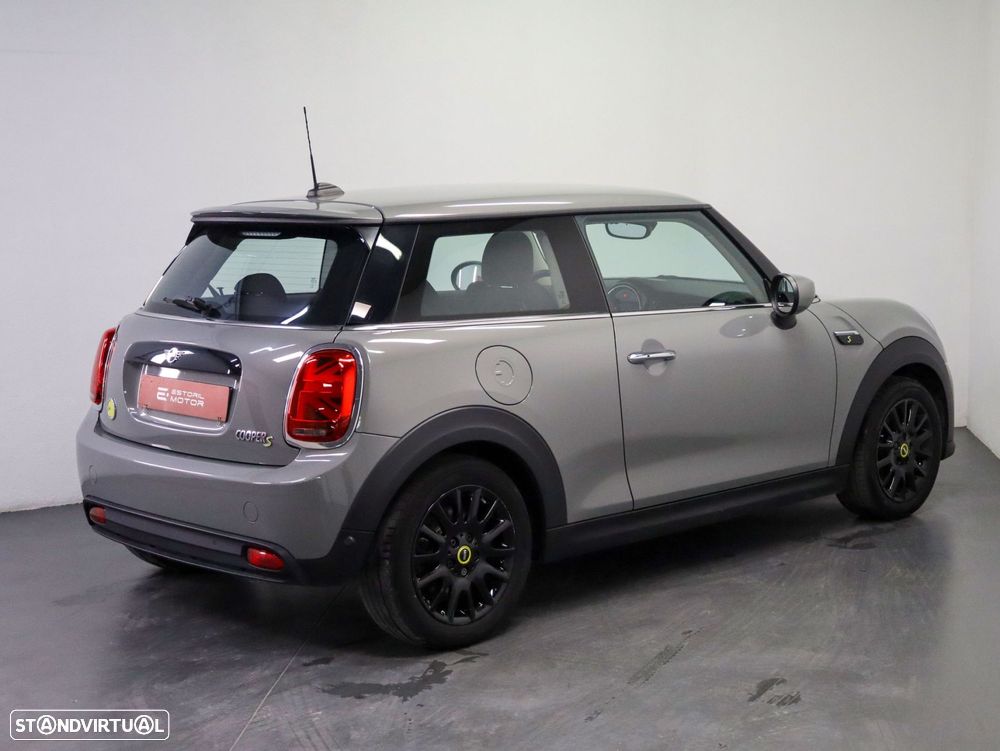 MINI 3 Portas Cooper SE Classic - 4