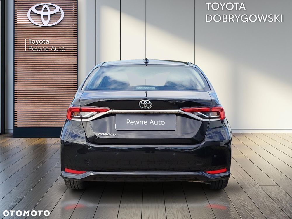 Toyota Corolla - 4