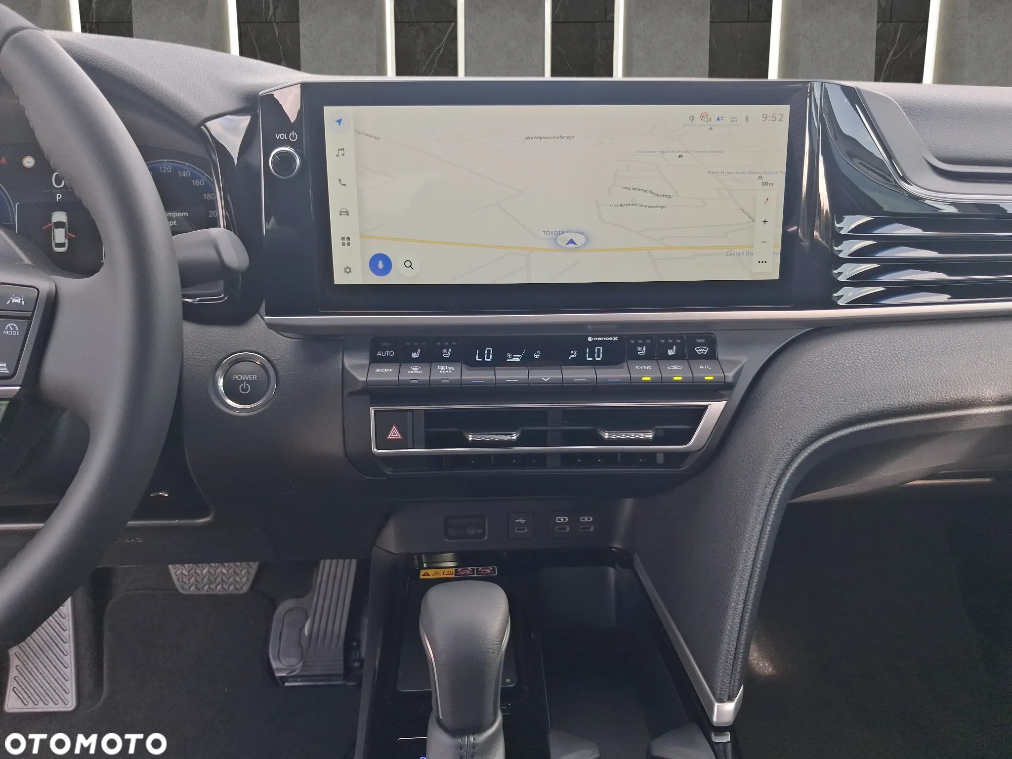 Toyota Camry 2.5 Hybrid Dynamic Force Executive e-CVT - 19