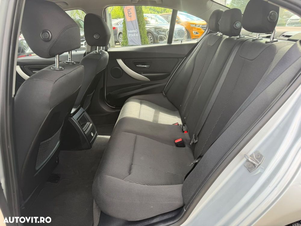 BMW Seria 3 - 16