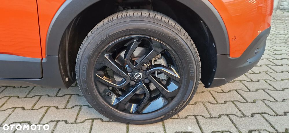 Opel Crossland X 1.2 T Design Line S&S - 34