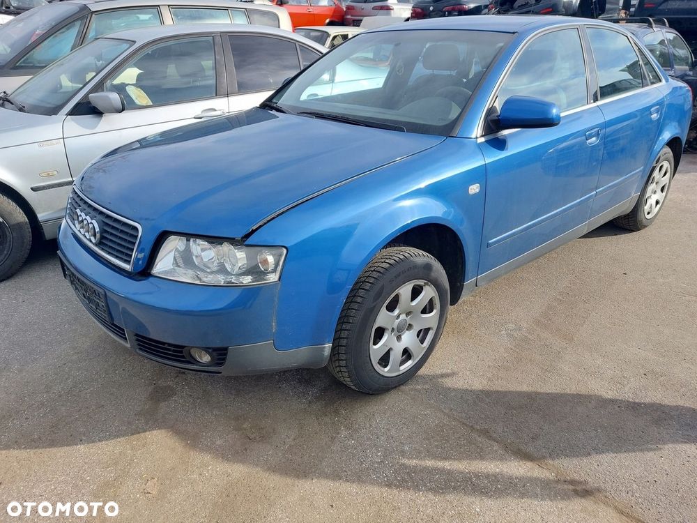 Audi A4 B6 lampa przednia prawa soczewka - 4