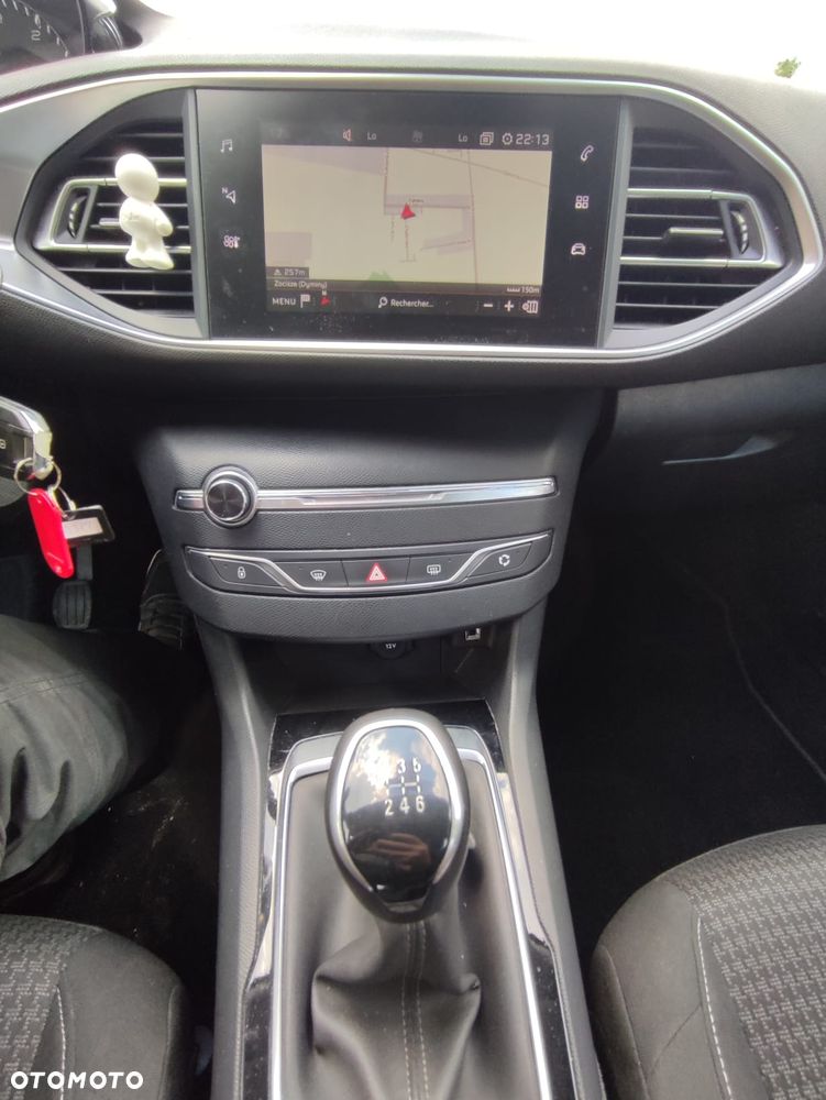 Peugeot 308 1.5 BlueHDi Business Line S&S - 19