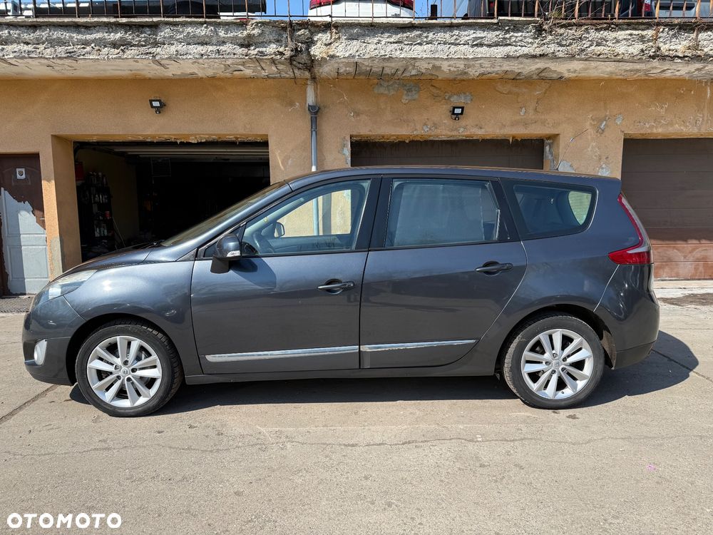 Renault Grand Scenic - 11