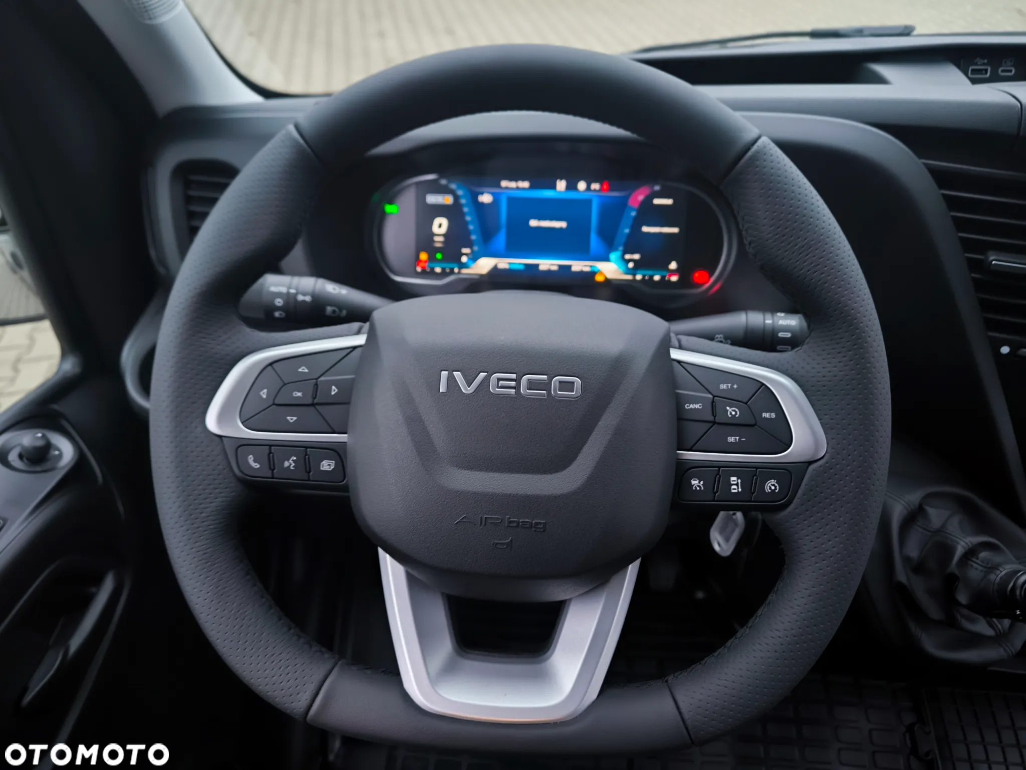 Iveco Daily FURGON L4H3 brygadowy 7 miejsowy - 6