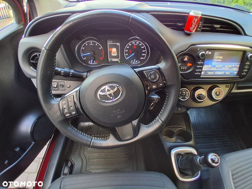 Toyota Yaris 1.5 Premium - 27