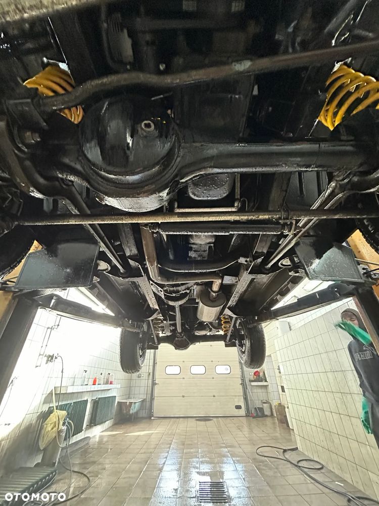 Land Rover Range Rover - 16