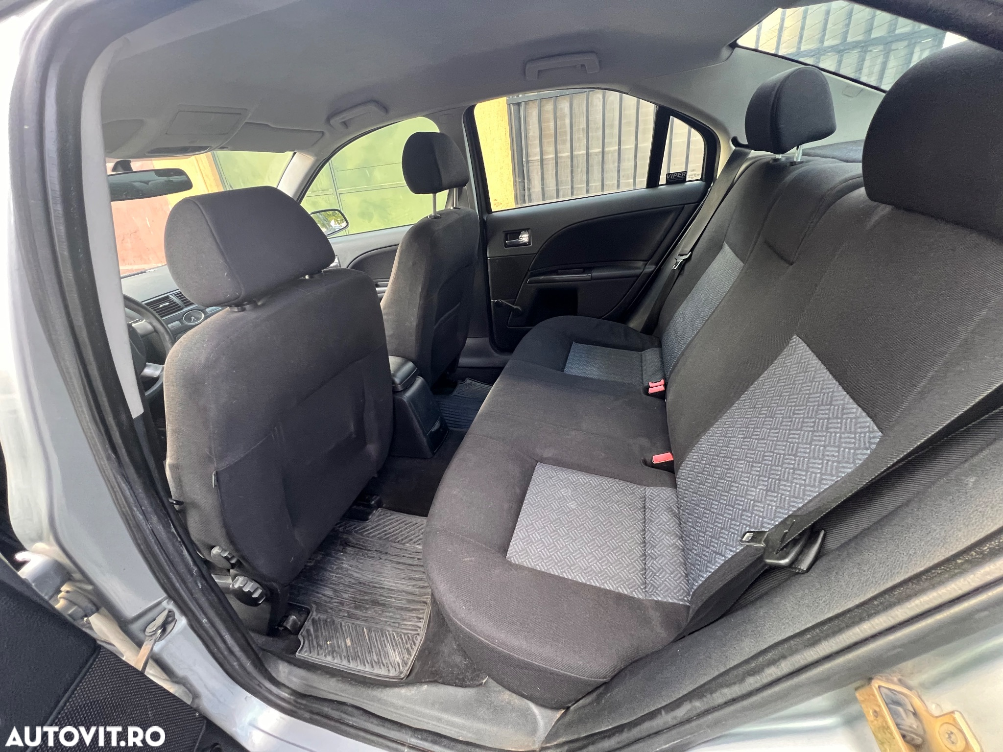 Ford Mondeo - 10