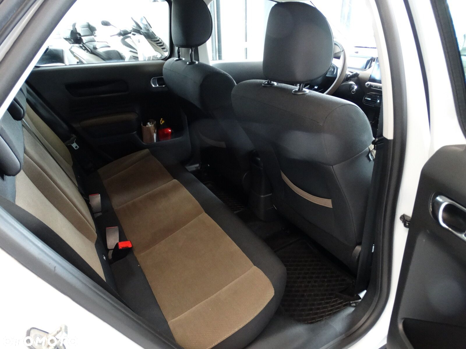 Citroën C4 Cactus - 20