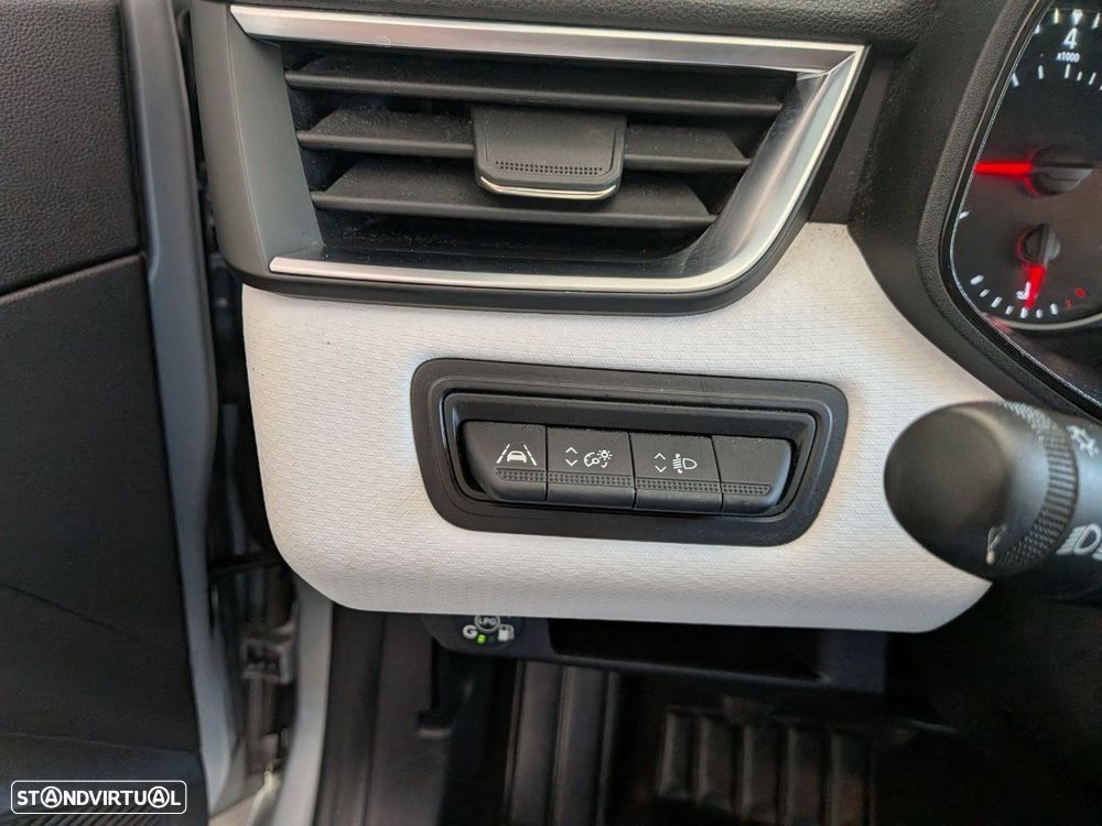 Renault Clio 1.0 TCe Evolution Bi-Fuel - 21