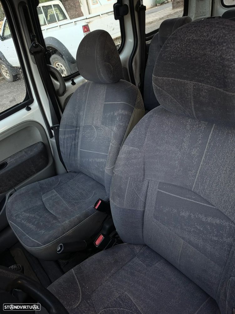 Renault Kangoo 1.5 dCi Authentique - 17