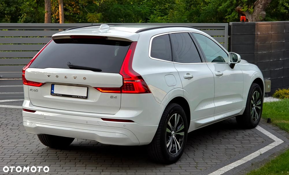 Volvo XC 60 B4 B Momentum Pro - 6