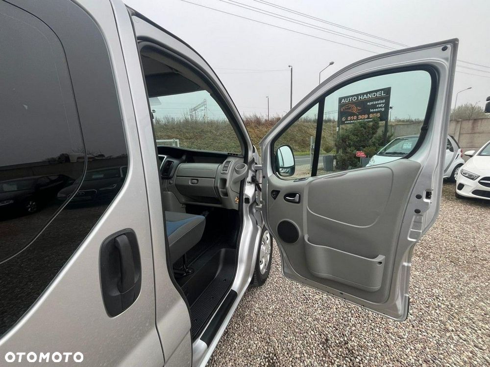 Renault Trafic - 17