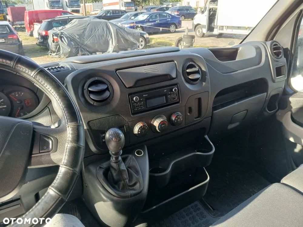 Renault Master - 3