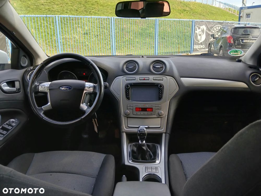 Ford Mondeo - 9