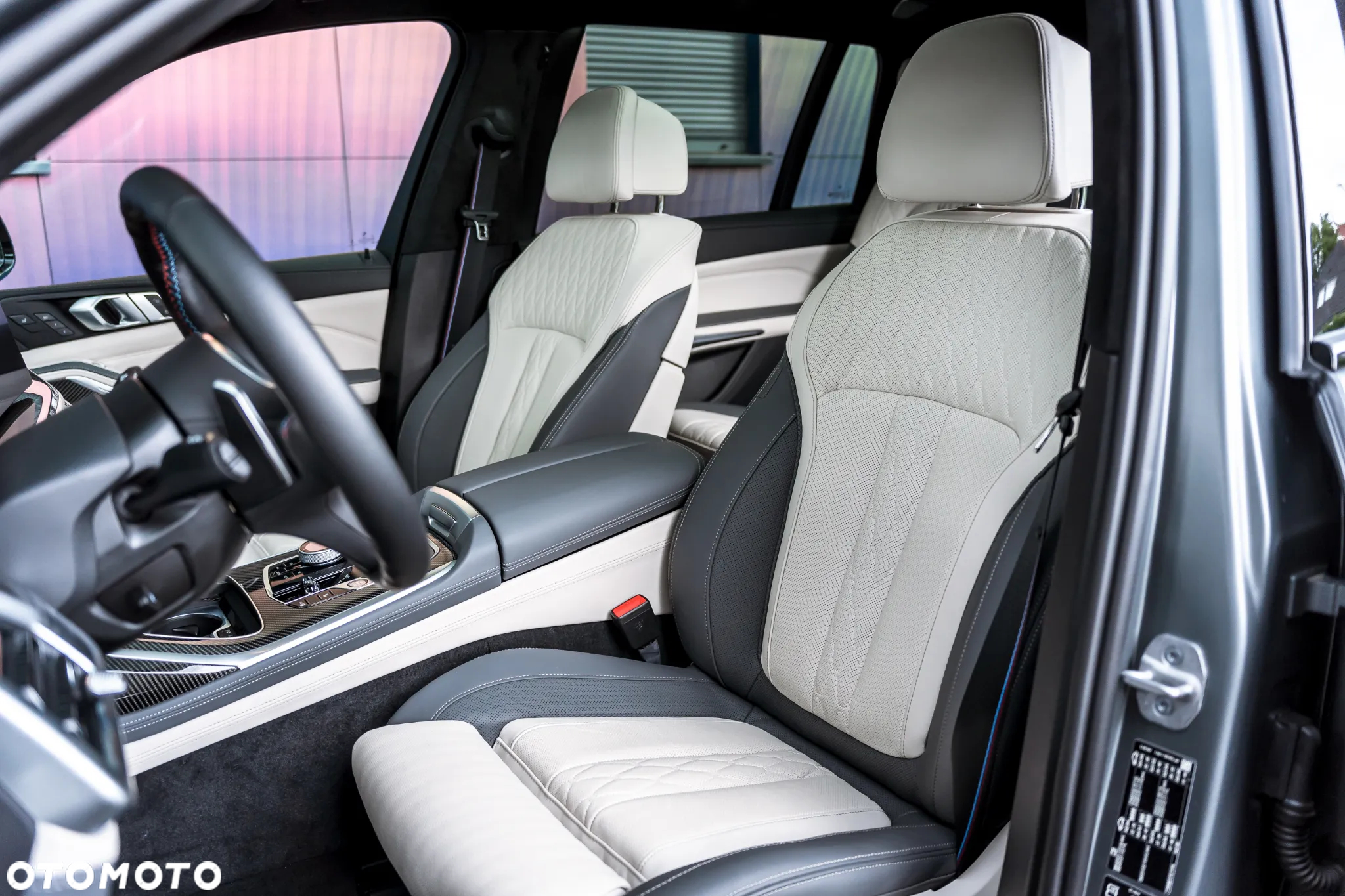 BMW X7 M50i sport - 12