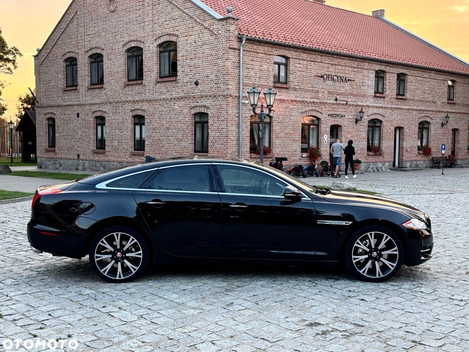 Jaguar XJ 3.0 T AWD LWB Portfolio - 23