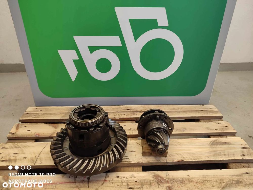Mechanizm różnicowy Massey Ferguson 860 8x35 - 1