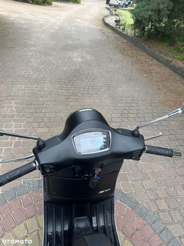 Piaggio Vespa - 16