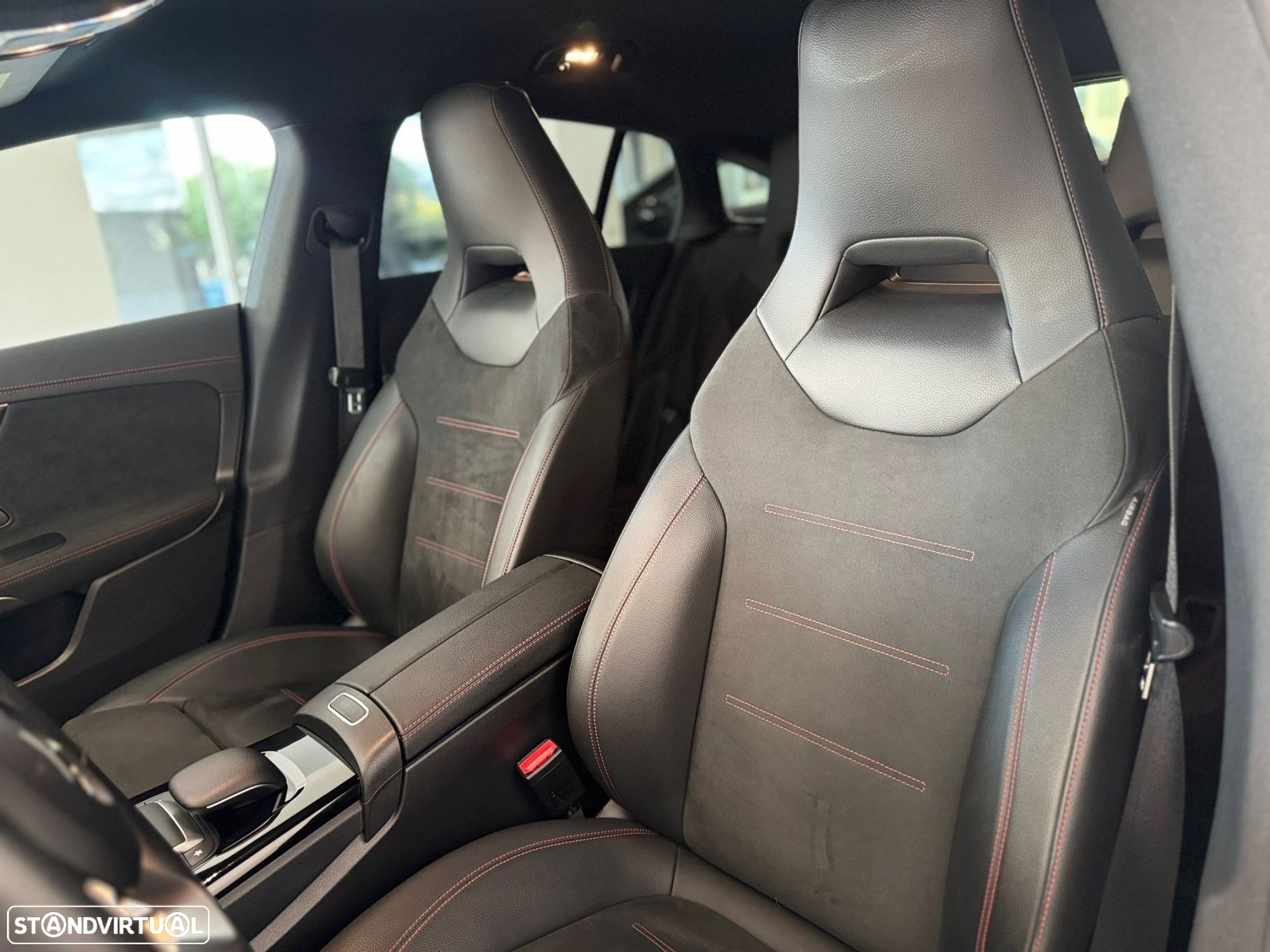 Mercedes-Benz CLA 220 - 18