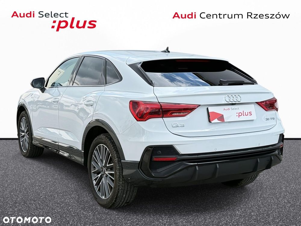 Audi Q3 Sportback - 8