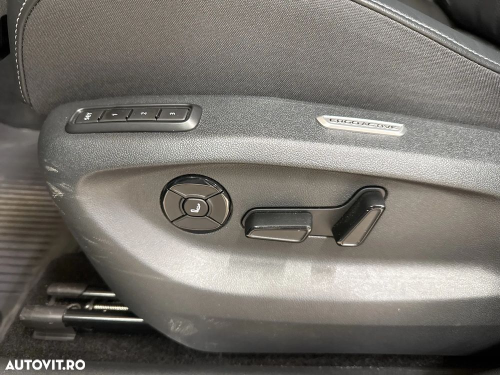 Volkswagen Tiguan 2.0 TDI SCR 4Motion DSG R-Line - 13