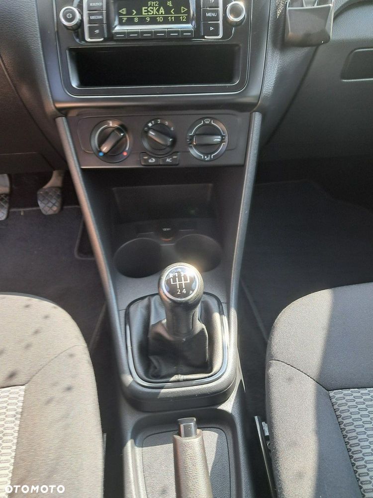 Volkswagen Polo - 16