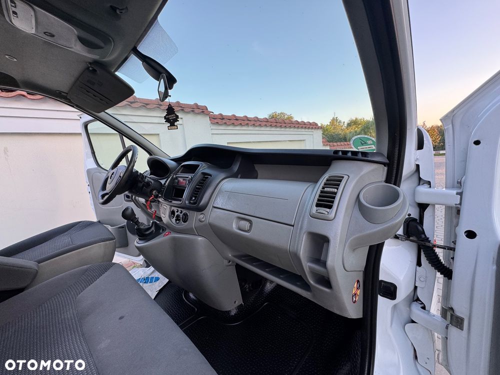 Opel Vivaro - 16