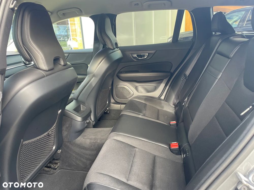 Volvo V60 D3 SCR - 13