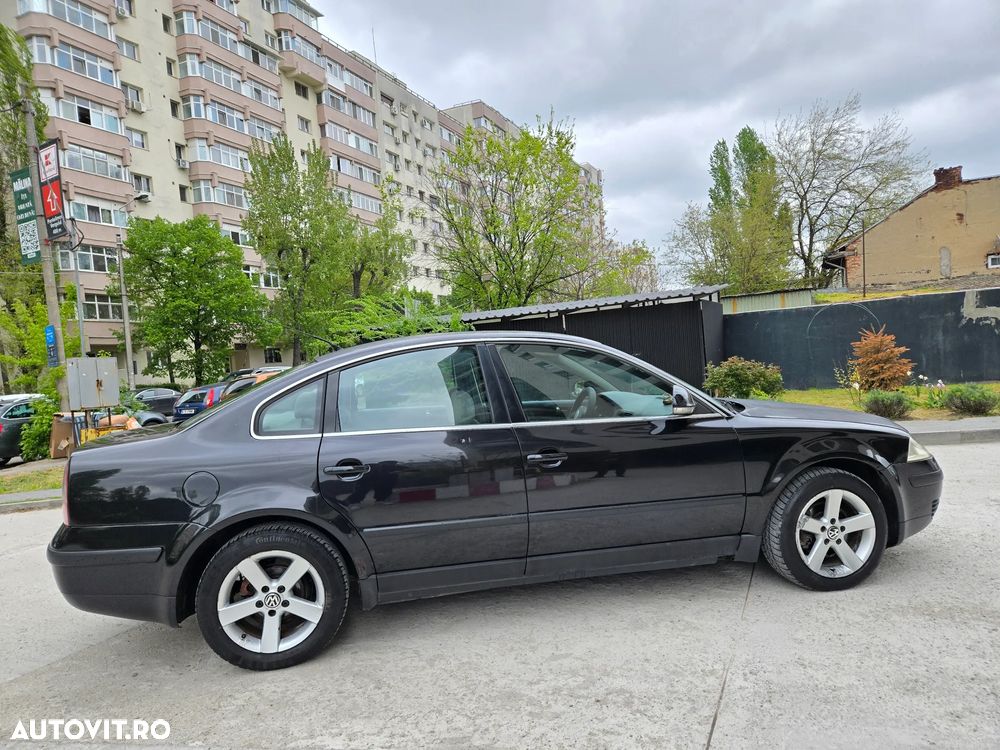 Volkswagen Passat 1.9TD 4Motion Highline - 5