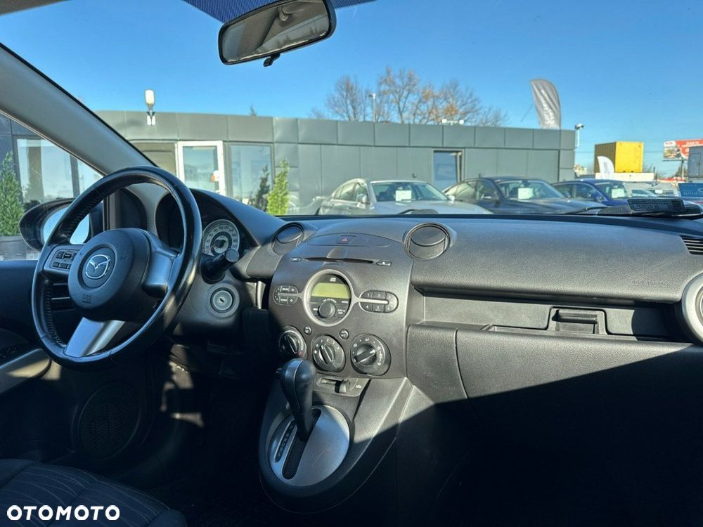 Mazda 2 - 13