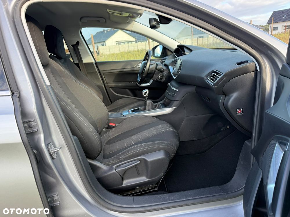Peugeot 308 HDi FAP 150 Allure - 22