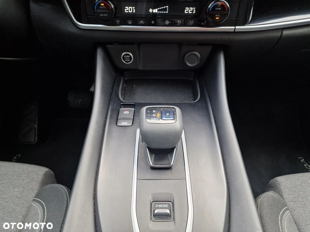 Nissan Qashqai 1.3 DIG-T mHEV N-Connecta Xtronic - 11