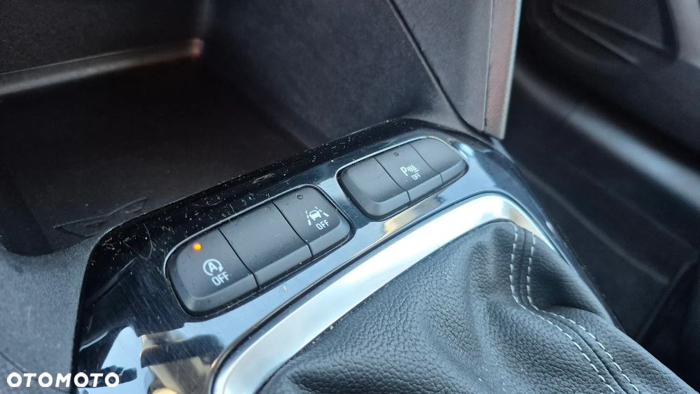 Opel Corsa 1.2 Elegance Business Pack S&S - 29