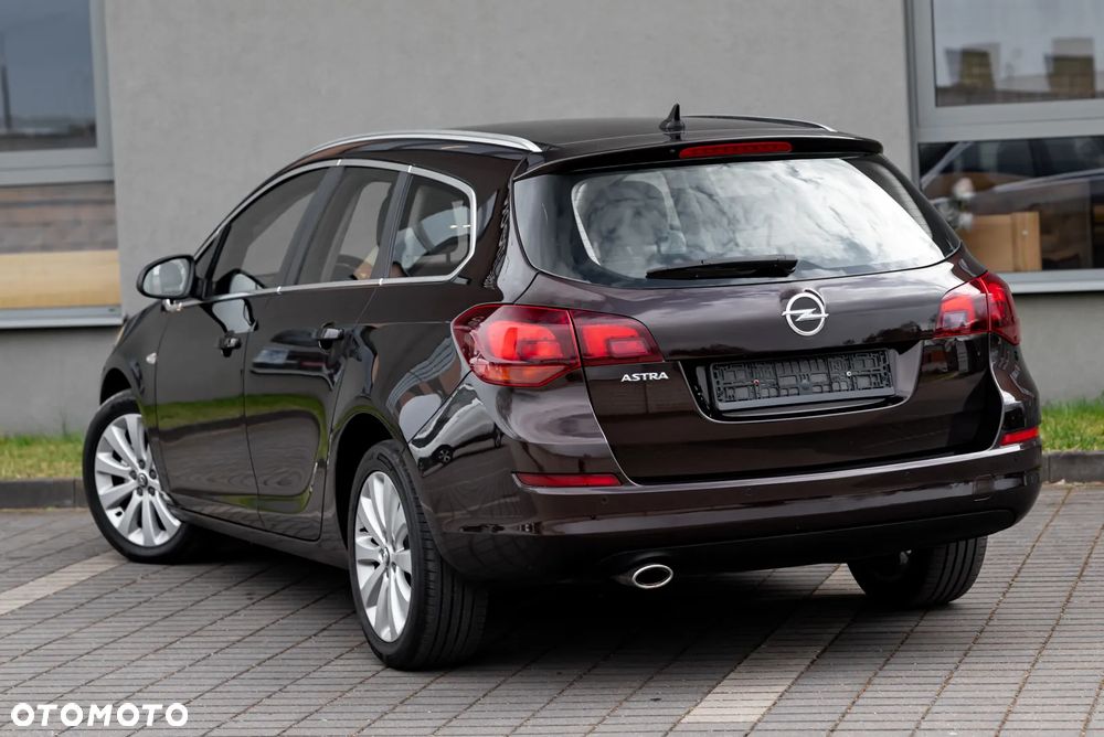 Opel Astra - 2