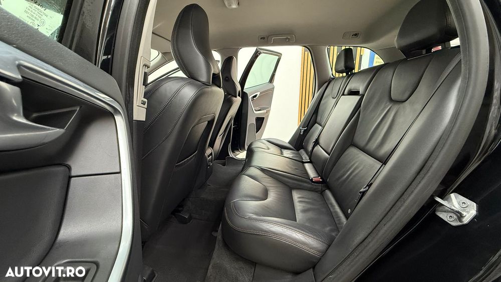 Volvo XC 60 D4 Summum - 15