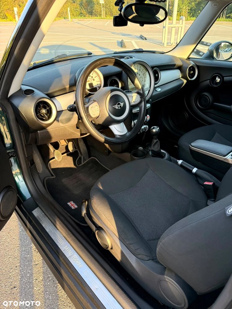 MINI Cooper D - 25