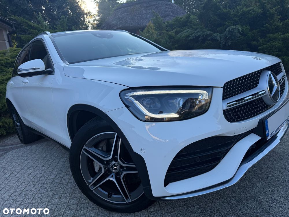 Mercedes-Benz GLC 200 4Matic 9G-TRONIC AMG Line Plus - 10