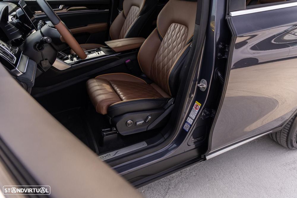BYD Tang 86.4 kWh AWD Flagship - 39
