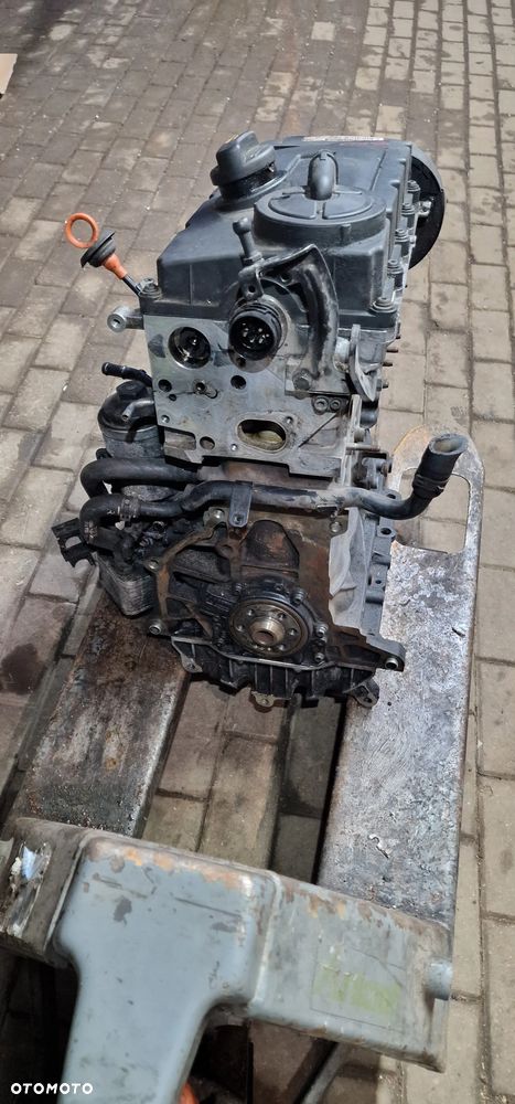 SILNIK VW PASSAT B6 Golf V Touran 2.0Tdi BKD - 3