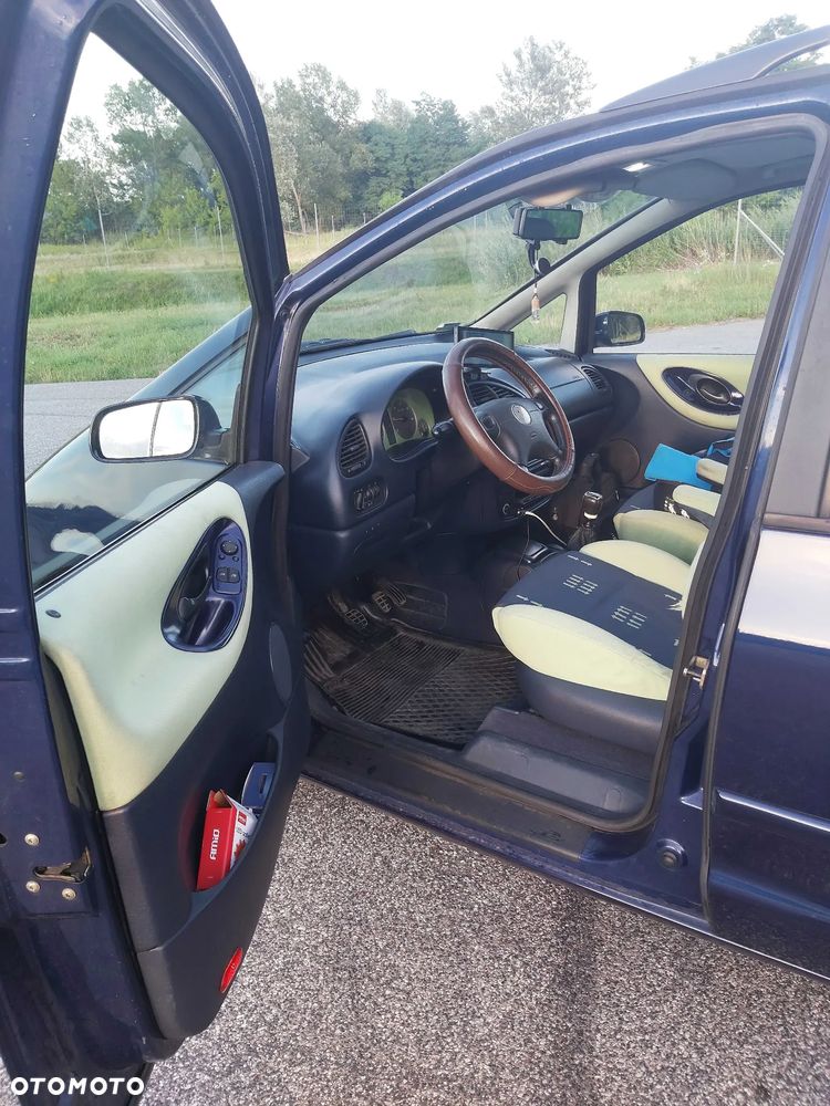 Volkswagen Sharan - 16